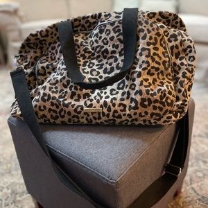 Large Leopard Print Duffle Bag🐆